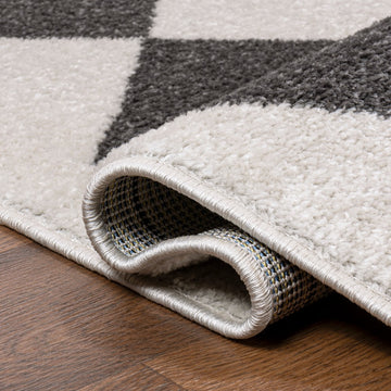 Draper Classic Geometric Diamond Pattern Area Rug